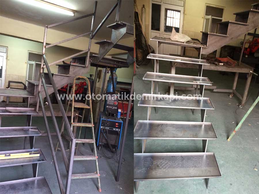 Bina İçi Metal Merdiven